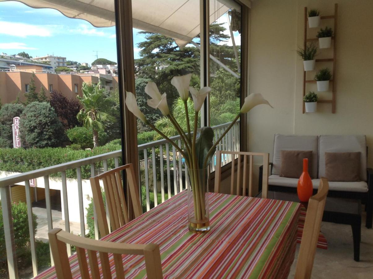 Spacious In The Center Of Terrace Easy Walk To The Croisette And Palais - 1923 Cannes