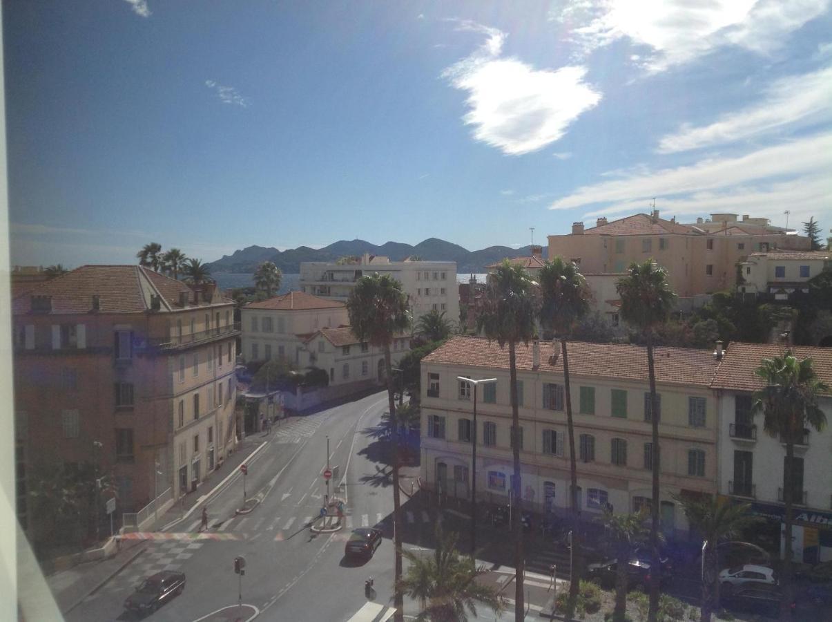Spacious In The Center Of Terrace Easy Walk To The Croisette And Palais - 1923 Apartment Cannes